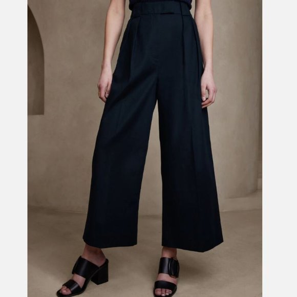 Banana Republic CRUISE Cropped Pants Size 10 PETITE Preppy Navy Blue MSRP $130 - Picture 3 of 4